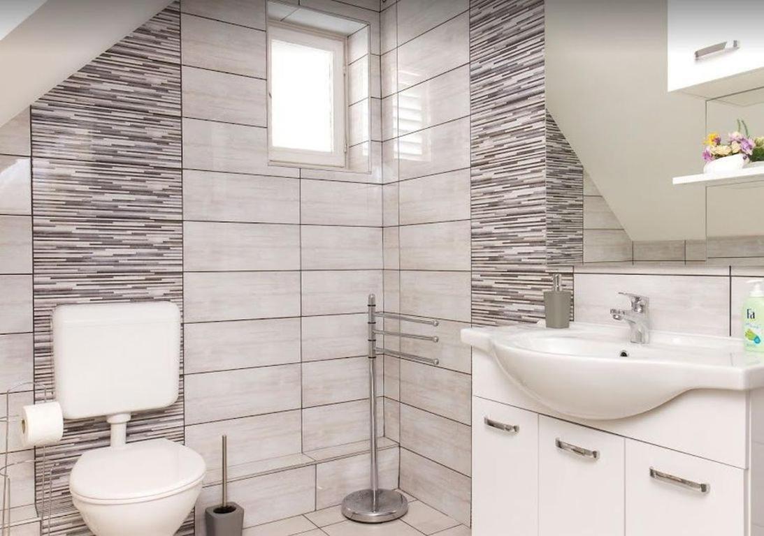 Gizella Haz Apartamento Keszthely Exterior foto
