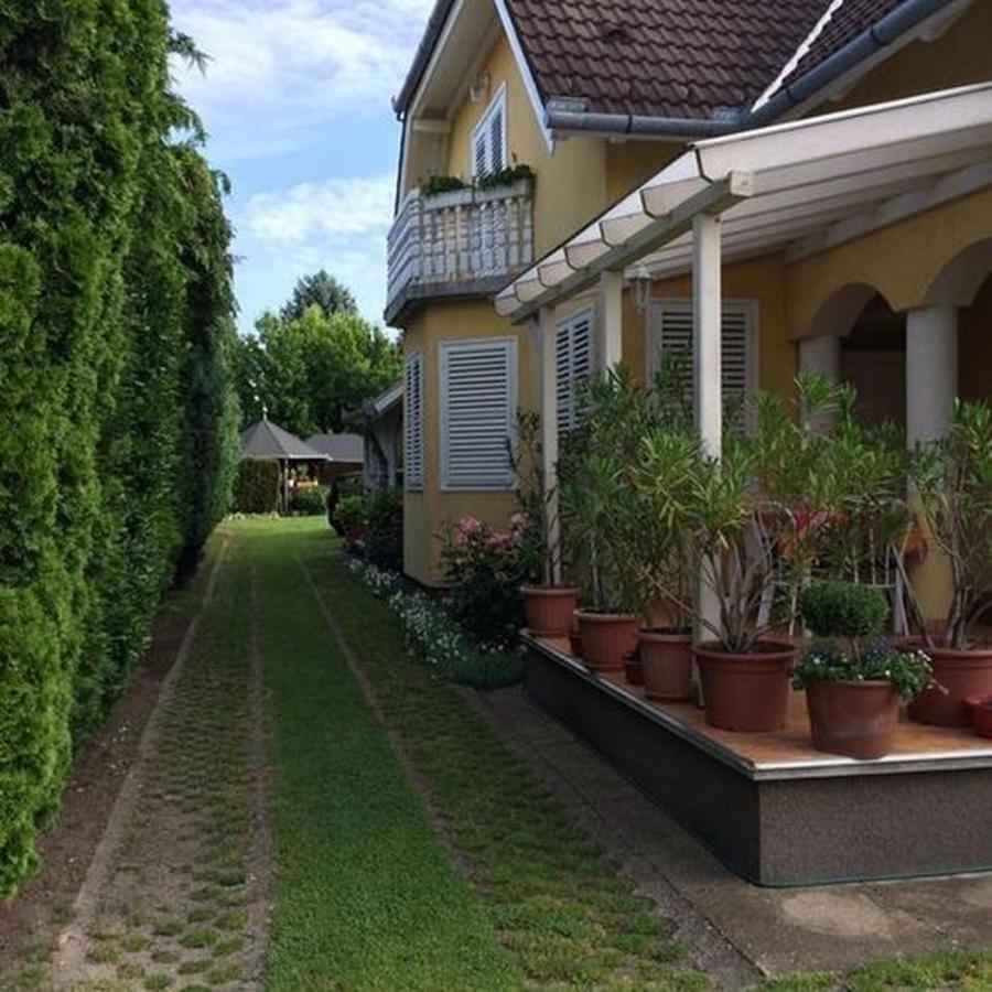 Gizella Haz Apartamento Keszthely Exterior foto